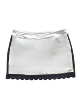 Load image into Gallery viewer, Scallop Skort- White/Navy