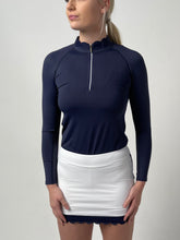 Load image into Gallery viewer, Scallop Skort- White/Navy