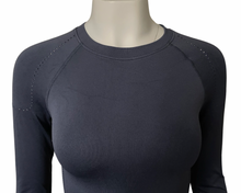 Load image into Gallery viewer, 70° Signature Seamless Long Sleeve Tee in Indigo Blue