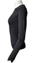 Load image into Gallery viewer, 70° Signature Seamless UPF 50+ Long Sleeve Tee in Classic Black